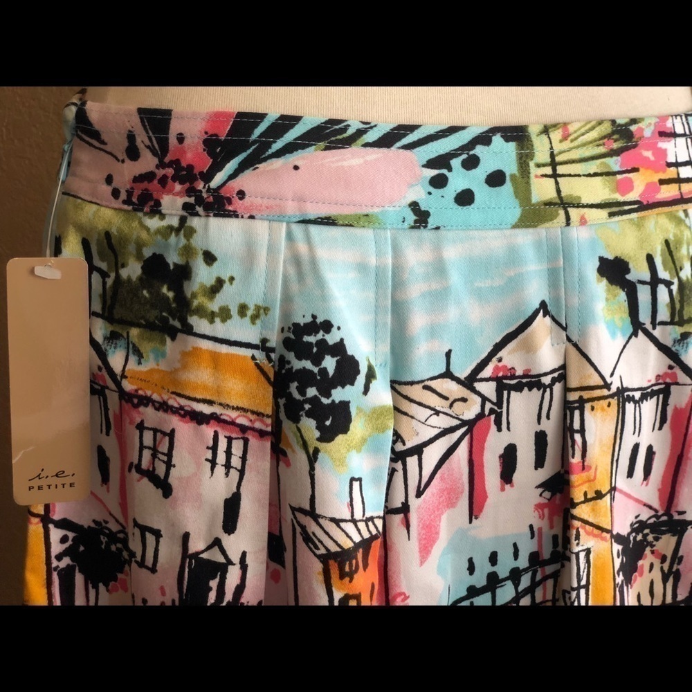 Women’s petite printed pleated skirt size 10P - Picture 4 of 8